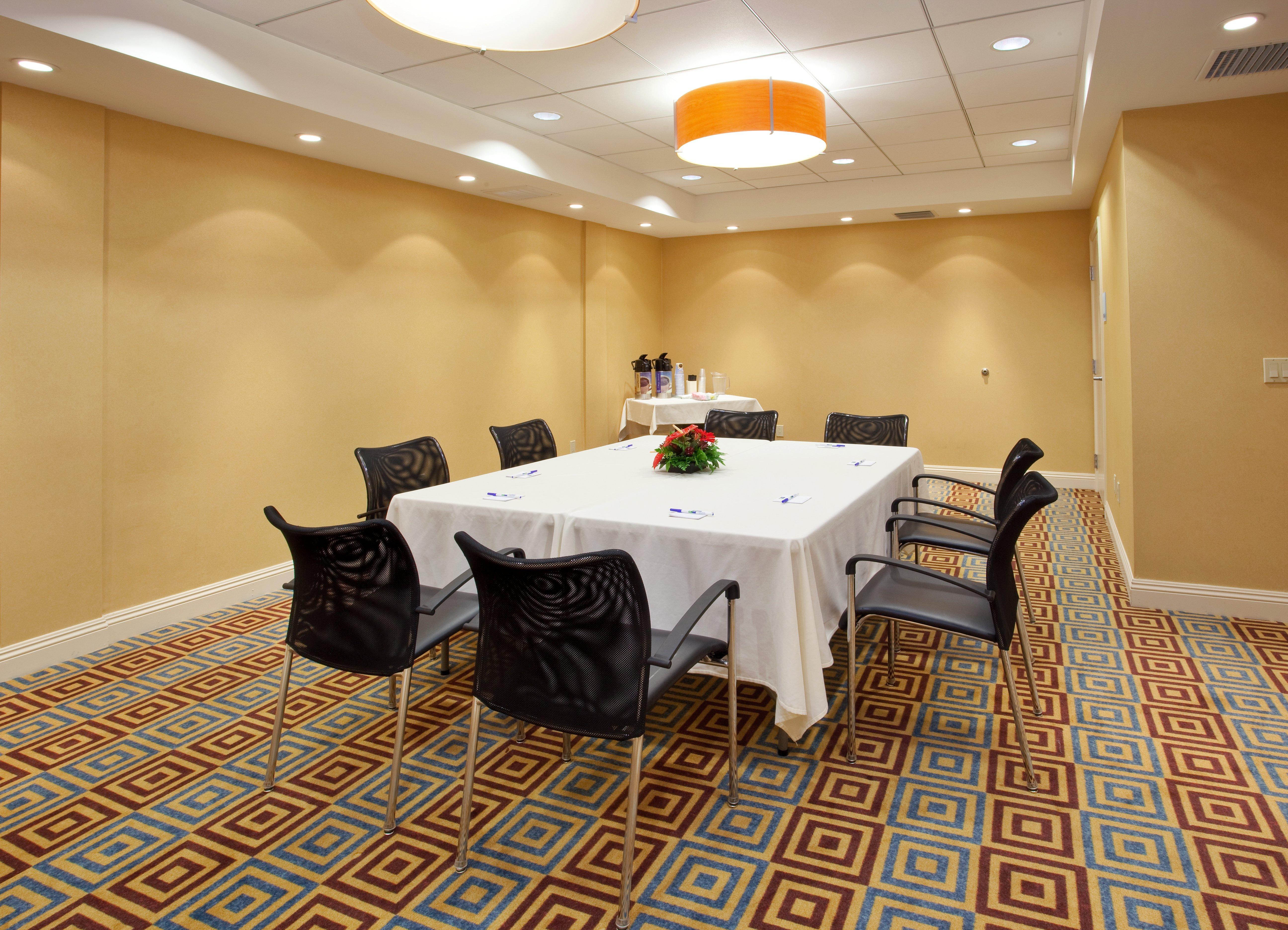 Holiday Inn Express Hotel & Suites Santa Cruz By Ihg Exterior foto