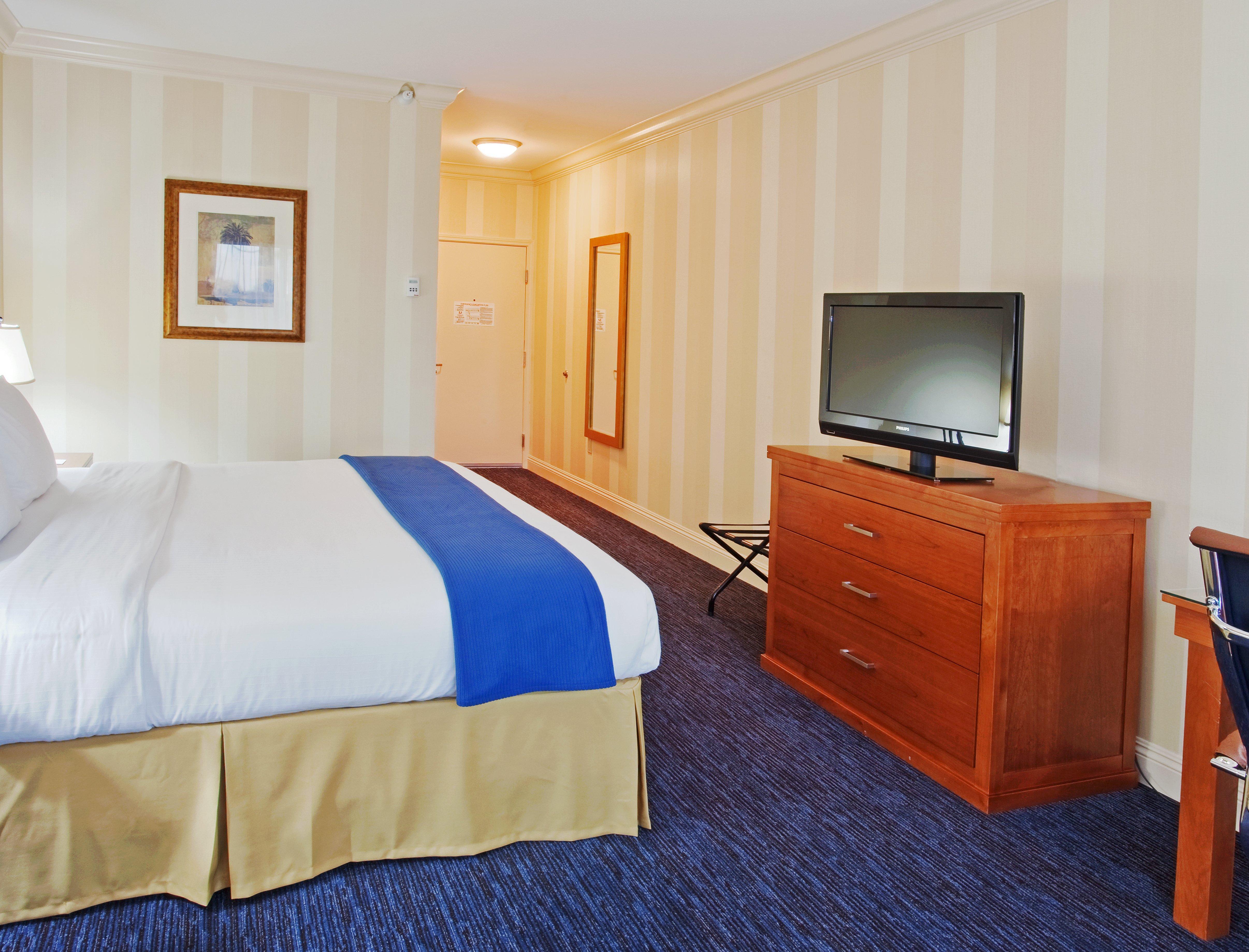 Holiday Inn Express Hotel & Suites Santa Cruz By Ihg Exterior foto