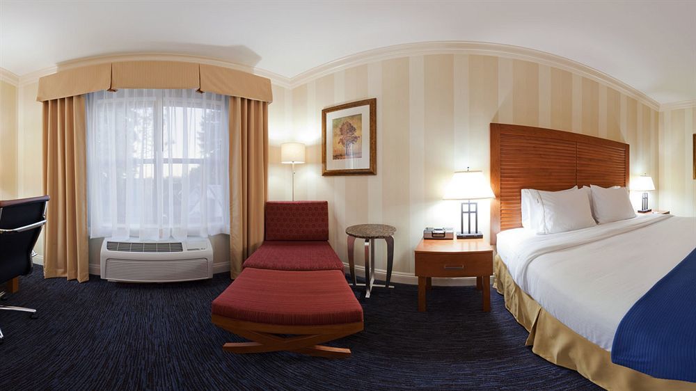 Holiday Inn Express Hotel & Suites Santa Cruz By Ihg Exterior foto